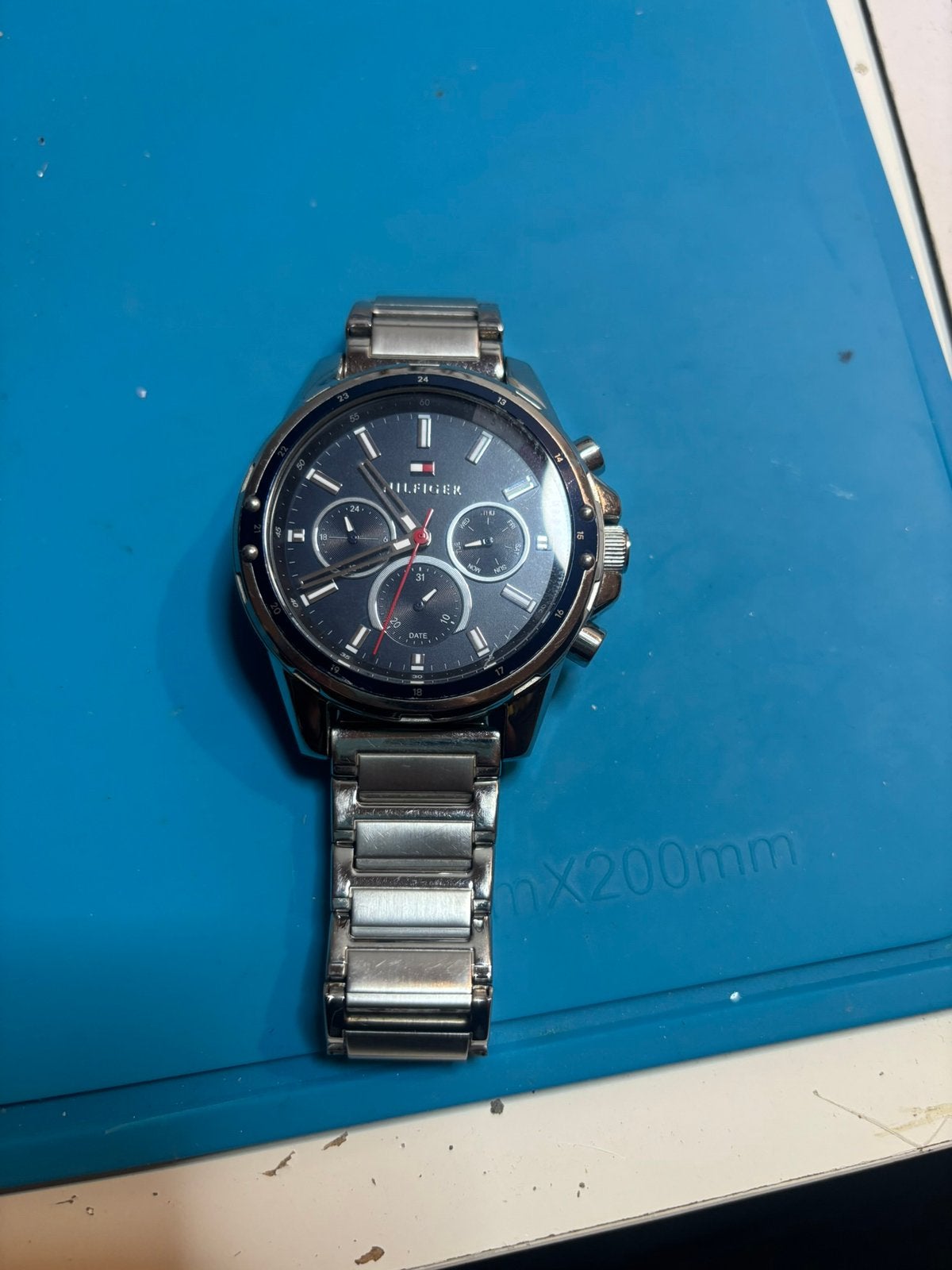 Montre tommy, Ophalen of Verzenden, Zo goed als nieuw