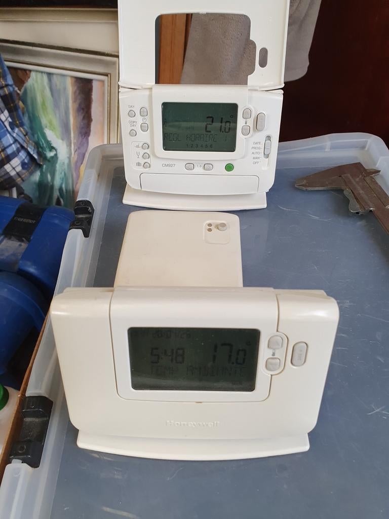 2 thermostats sans fils honeywell CM 927 + 1 récepteur, Bricolage & Construction, Enlèvement