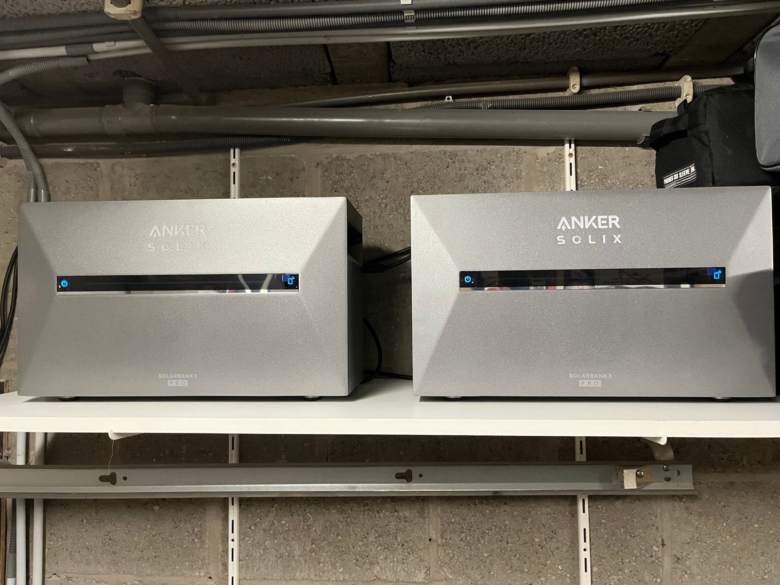 Banque solaire Anker Solix 3 E2700 Pro - 2 pièces, Enlèvement ou Envoi, Comme neuf, Autres types