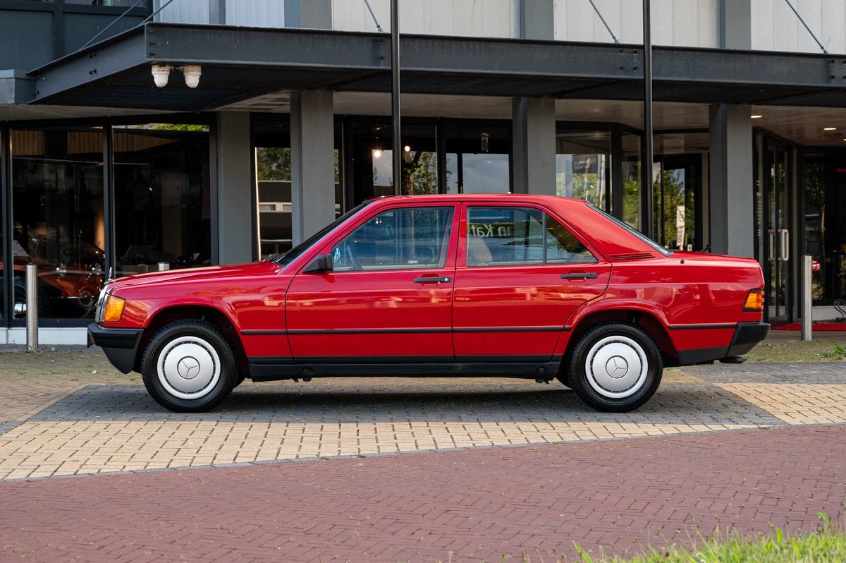 Mercedes-Benz 190 190 D (bj 1984), Auto's, 4 deurs, Stof, Gebruikt, 72 pk