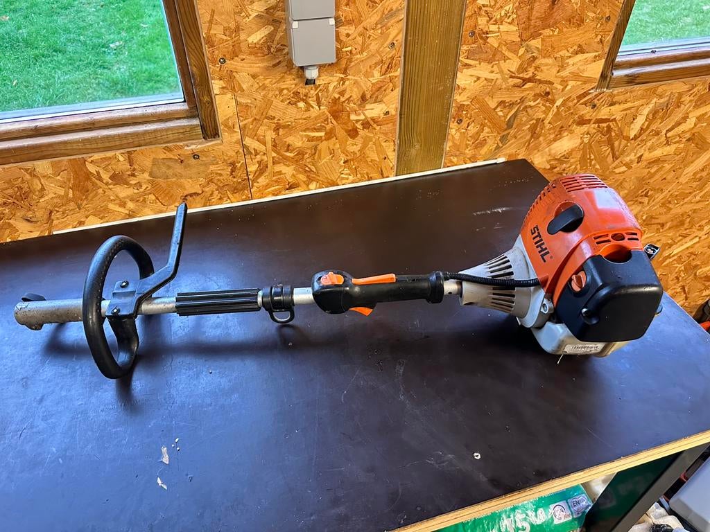 stihl km 130R, Enlèvement, Utilisé