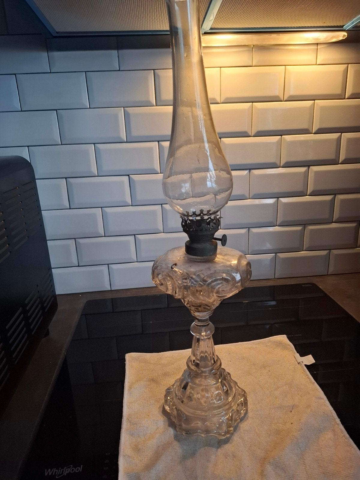 Quinquet en verre ancien, Enlèvement