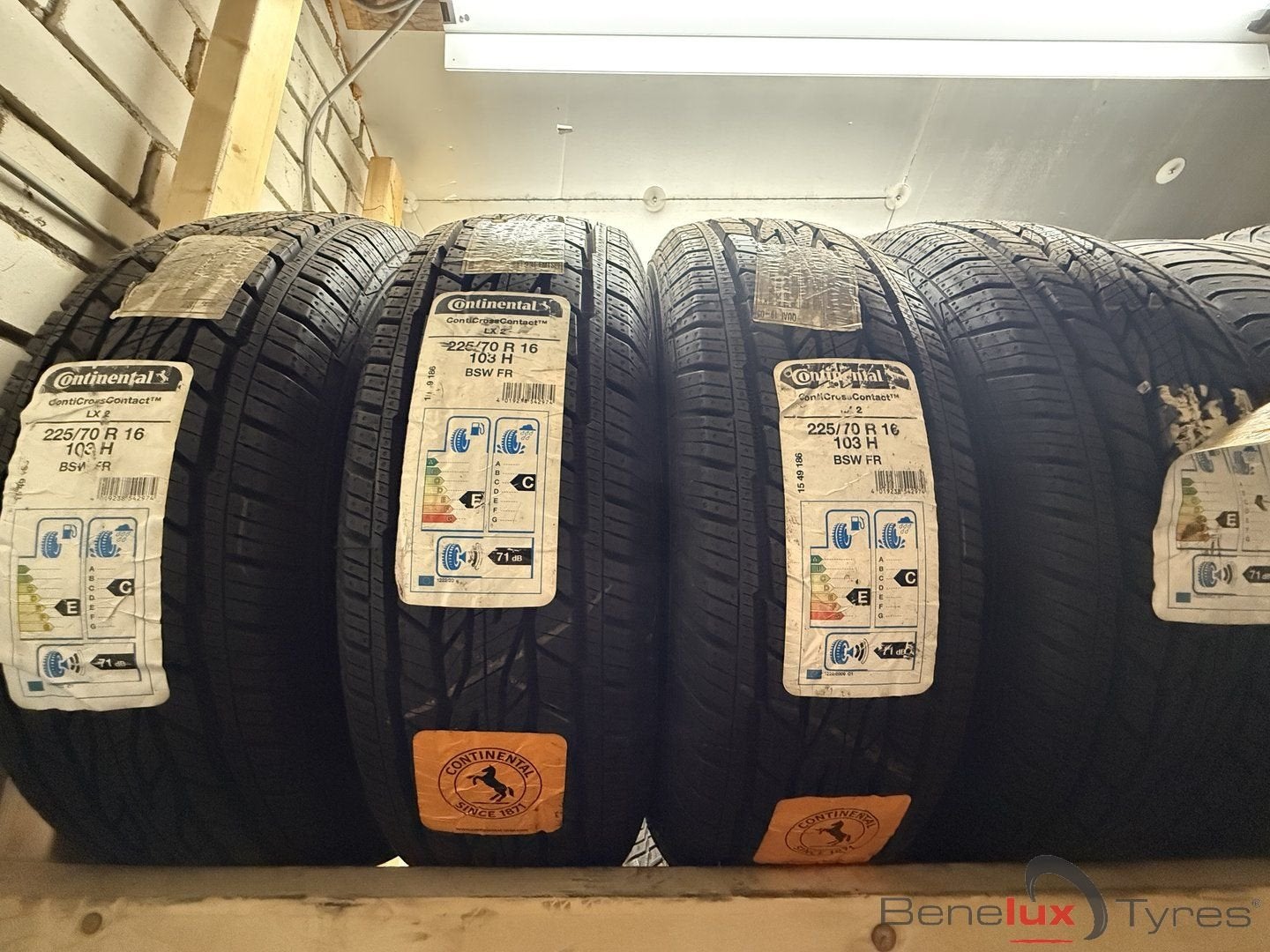 4x 225/70R16 Continental LX2 LX 225/70 R16 225/70/16 2257016, Auto-onderdelen, -, Nieuw, Ophalen of Verzenden, Band(en)