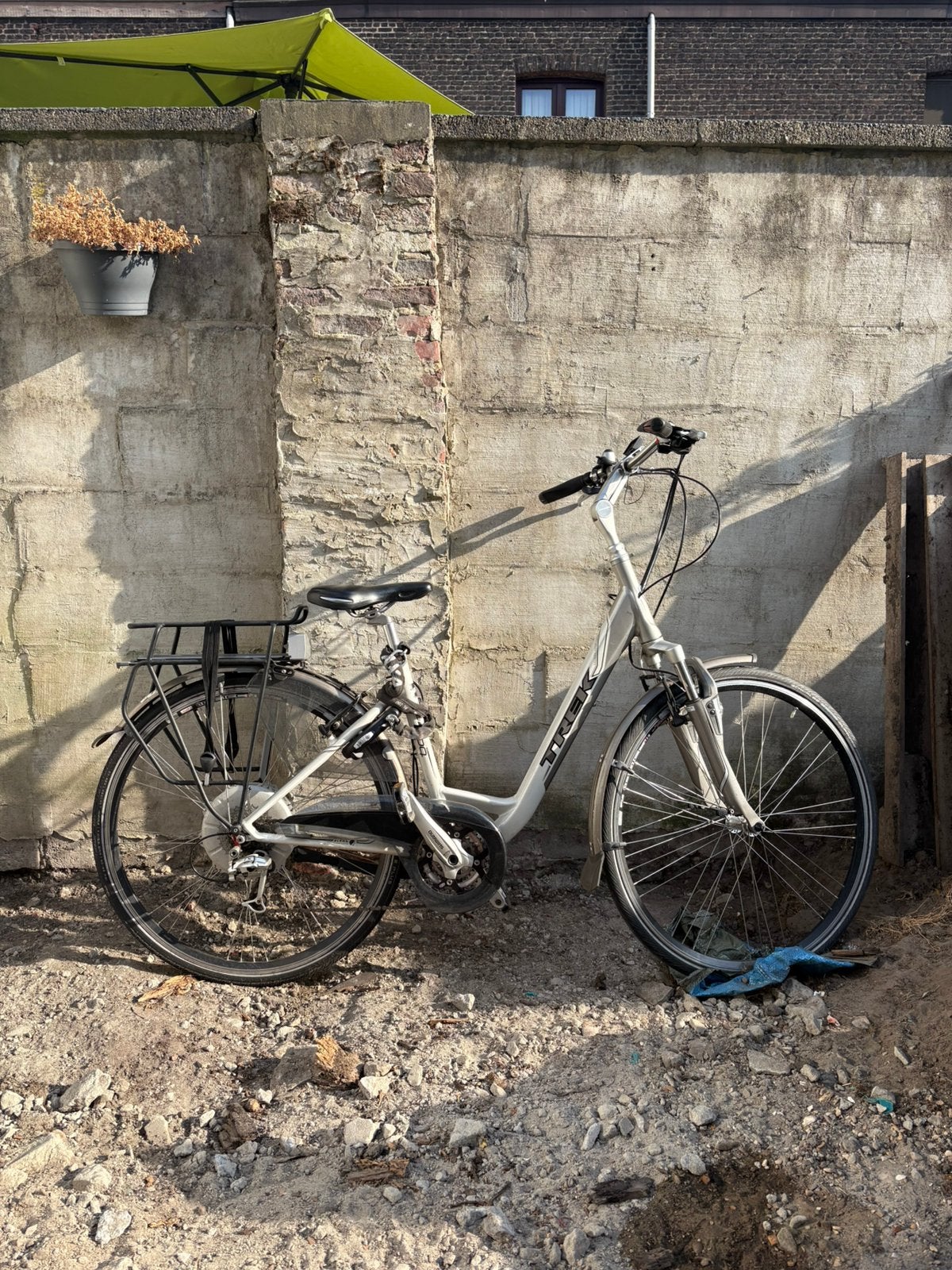Trek fiets elektrische, Fietsen en Brommers, Ophalen, Zo goed als nieuw, 50 km per accu of meer, Overige merken