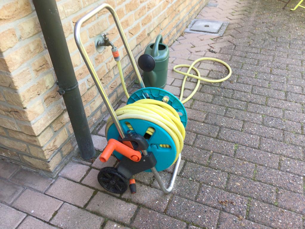 Tuinhaspel 25m gardena, Ophalen, Zo goed als nieuw, Tuinslanghaspel