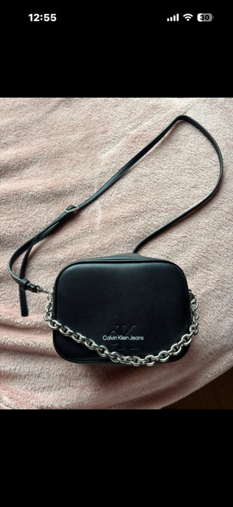 Sac noir Calvin Klein, Bijoux, Sacs & Beauté, Sacs | Sacs Femme, Enlèvement ou Envoi, Utilisé, Noir, Sac à bandoulière