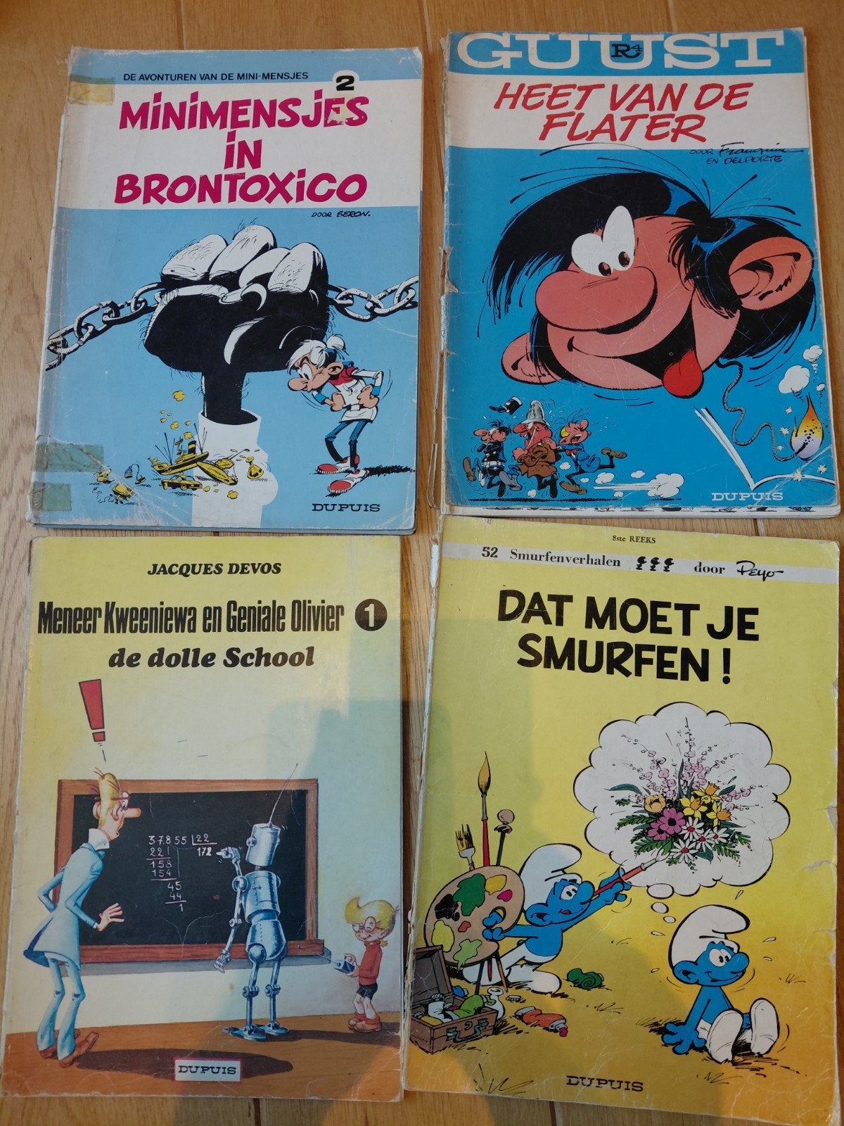 4 strips Dupuis jaren 1972-1974, Boeken, Gelezen, Ophalen of Verzenden, Dupuis, Meerdere stripboeken