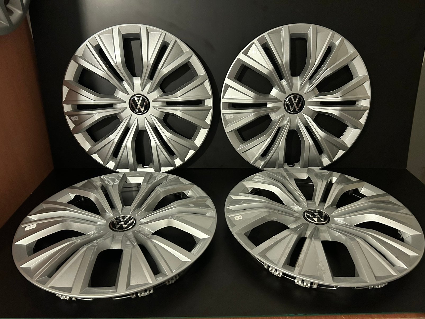 4 originele VW Caddy 17" wieldop, Ophalen of Verzenden, Zo goed als nieuw