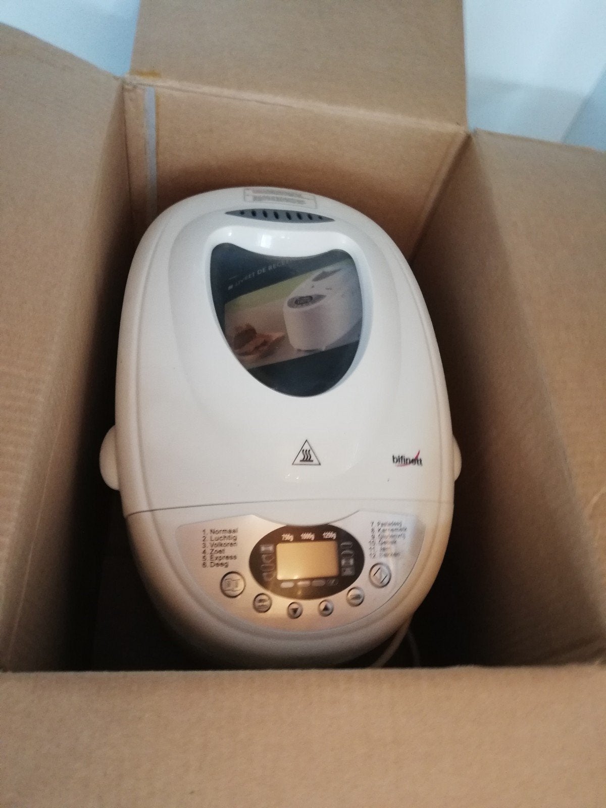 nieuwe broodmachine, Electroménager, Machines à pain, Neuf, 800 à 1200 grammes de pâte, Avec minuteur, Enlèvement