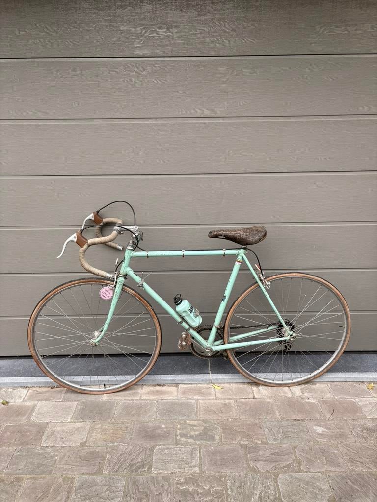 Retro Bianchi fiets, Ophalen