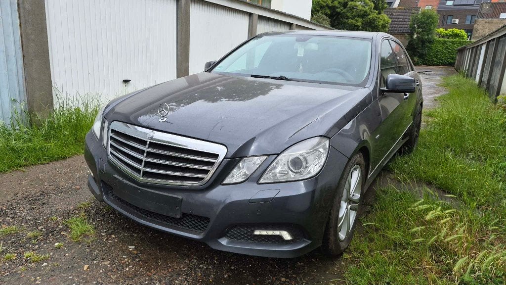 Mercedes benz e220, Automaat, Zwart, Blauw, Leder en Stof