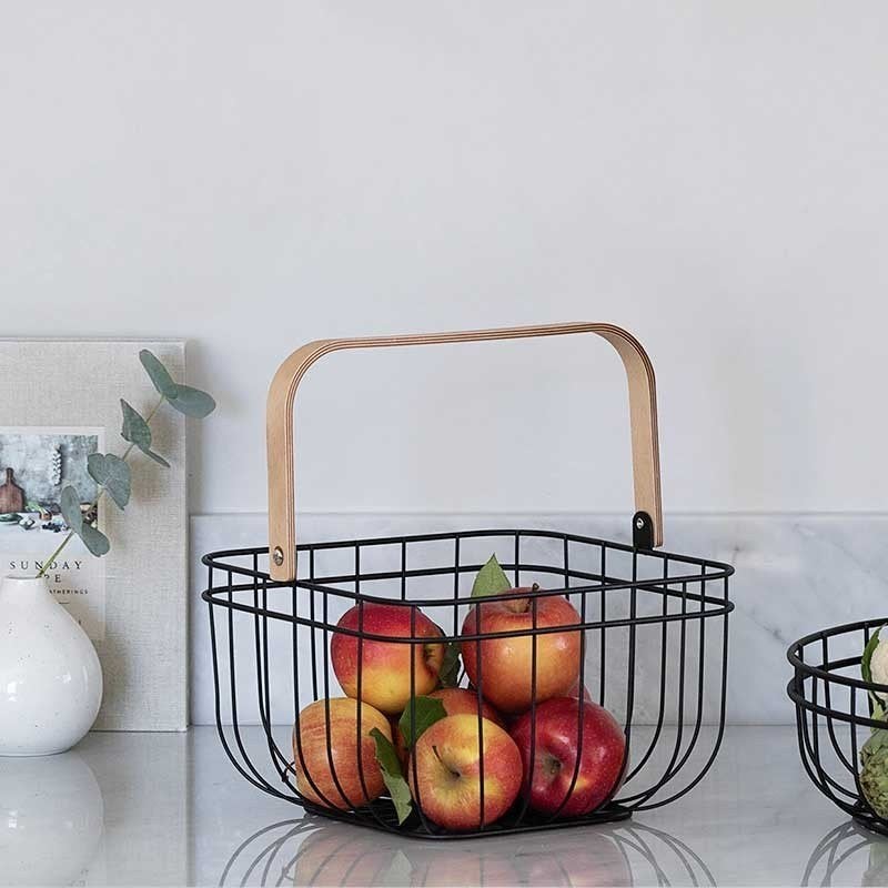 Fruitmand vierkant met houten handvat 26x18cm zwart | Lacor, Huis en Inrichting, Mand, Vierkant, Nieuw, Ophalen of Verzenden