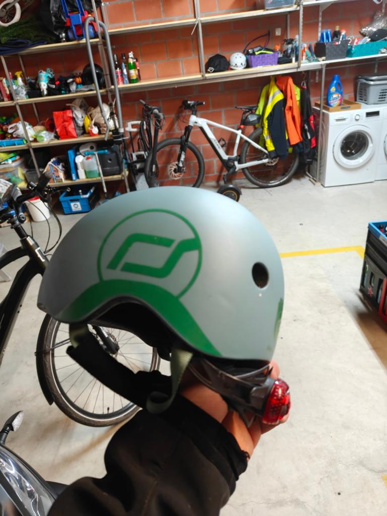 Fiets helm van 3-5 jaar, Fietsen en Brommers, Ophalen, Zo goed als nieuw, Jongen of Meisje
