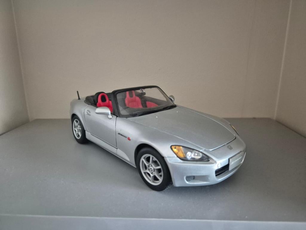 Maisto 1/18 Honda s2000, Ophalen, Zo goed als nieuw, Auto, Maisto