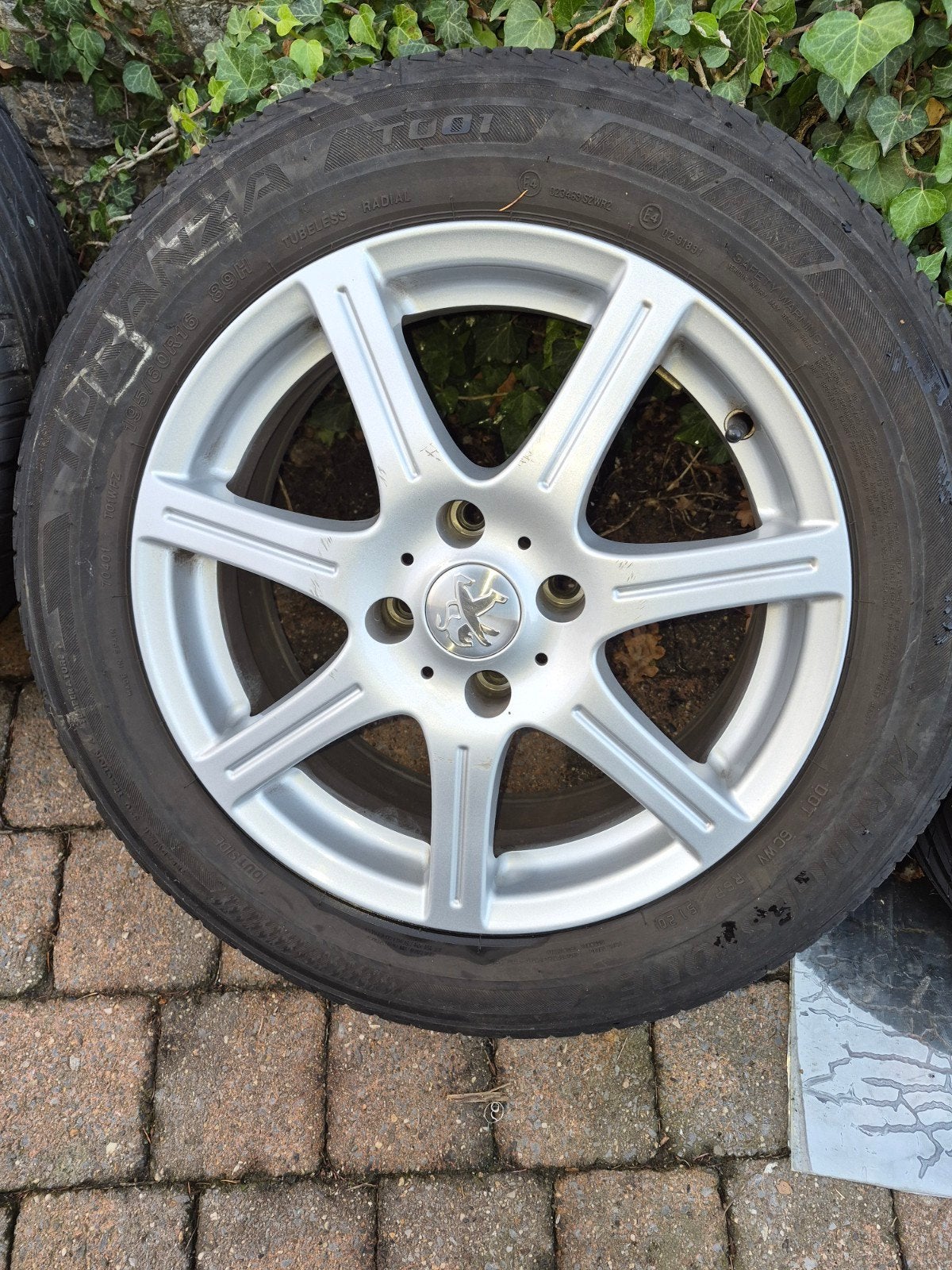 jantes alu 16 pouces Peugeot, Ophalen, 16 inch, Velg(en)