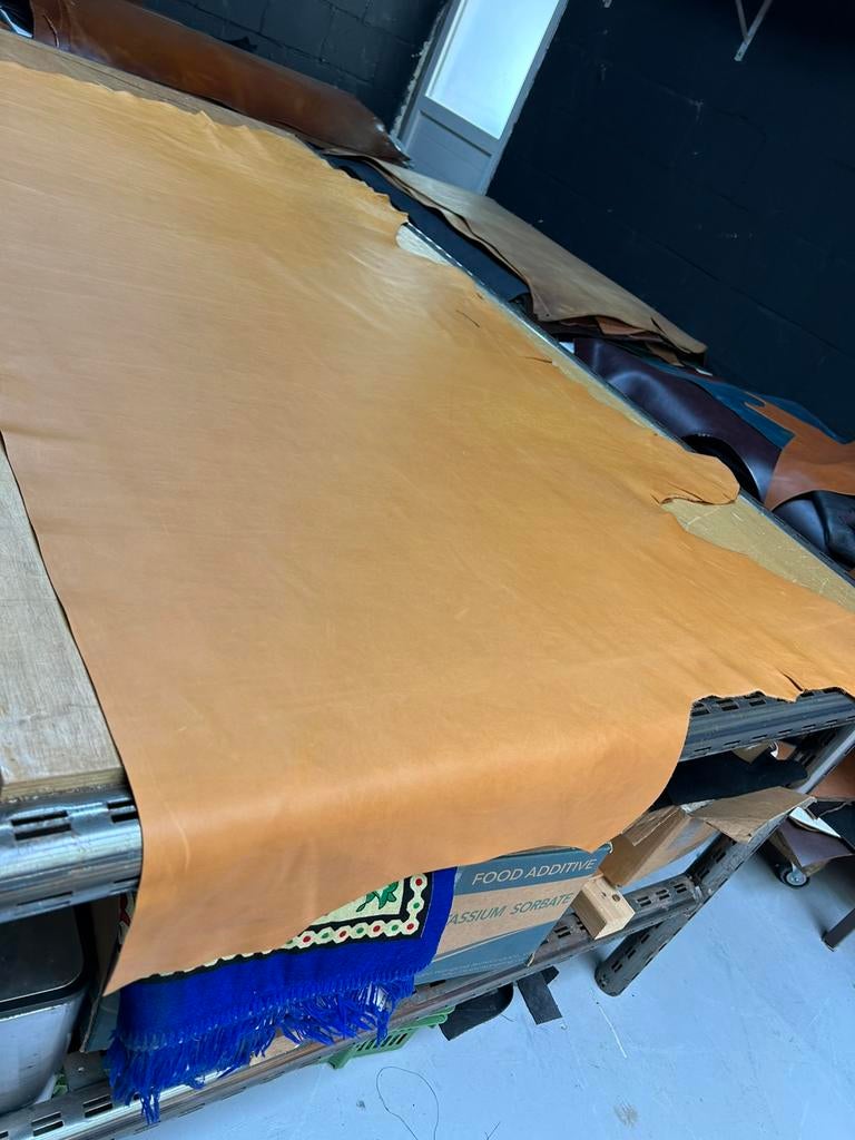 Licht cognac halve huid A-307, Ophalen of Verzenden, Zo goed als nieuw