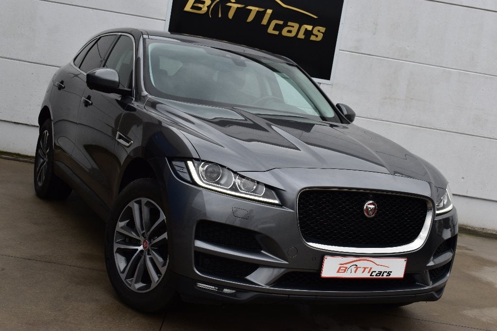 Jaguar F-Pace 2.0d AWD || Prestige || Camera || Trekhaak, Auto's, Automaat, 139 g/km, 4 cilinders, Navigatiesysteem