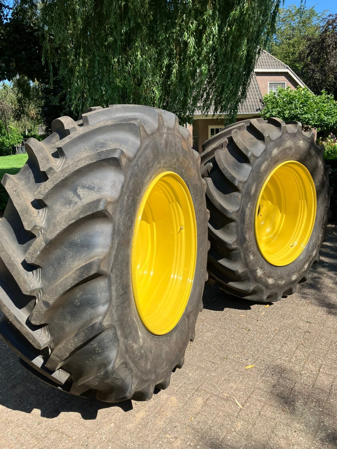 95% mitas 650 65 r38 sft + mitas 540 65 r28 sft, Ophalen of Verzenden