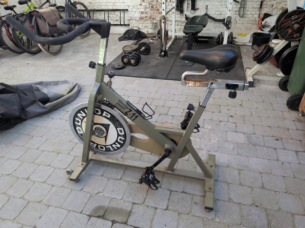 Dunlop hometrainer, Sport en Fitness, Fitnessapparatuur, Ophalen, Gebruikt, Metaal, Benen