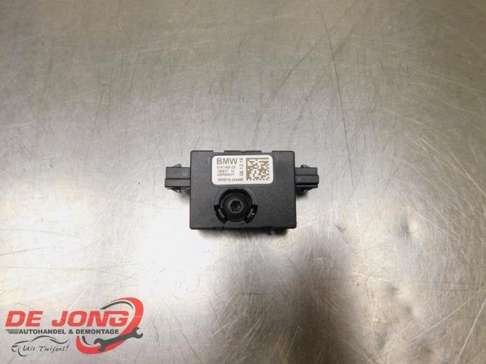 Antenne amplificateur d'un BMW 1-Serie, Autos : Pièces & Accessoires, Électronique & Câbles, BMW, Utilisé, 3 mois de garantie