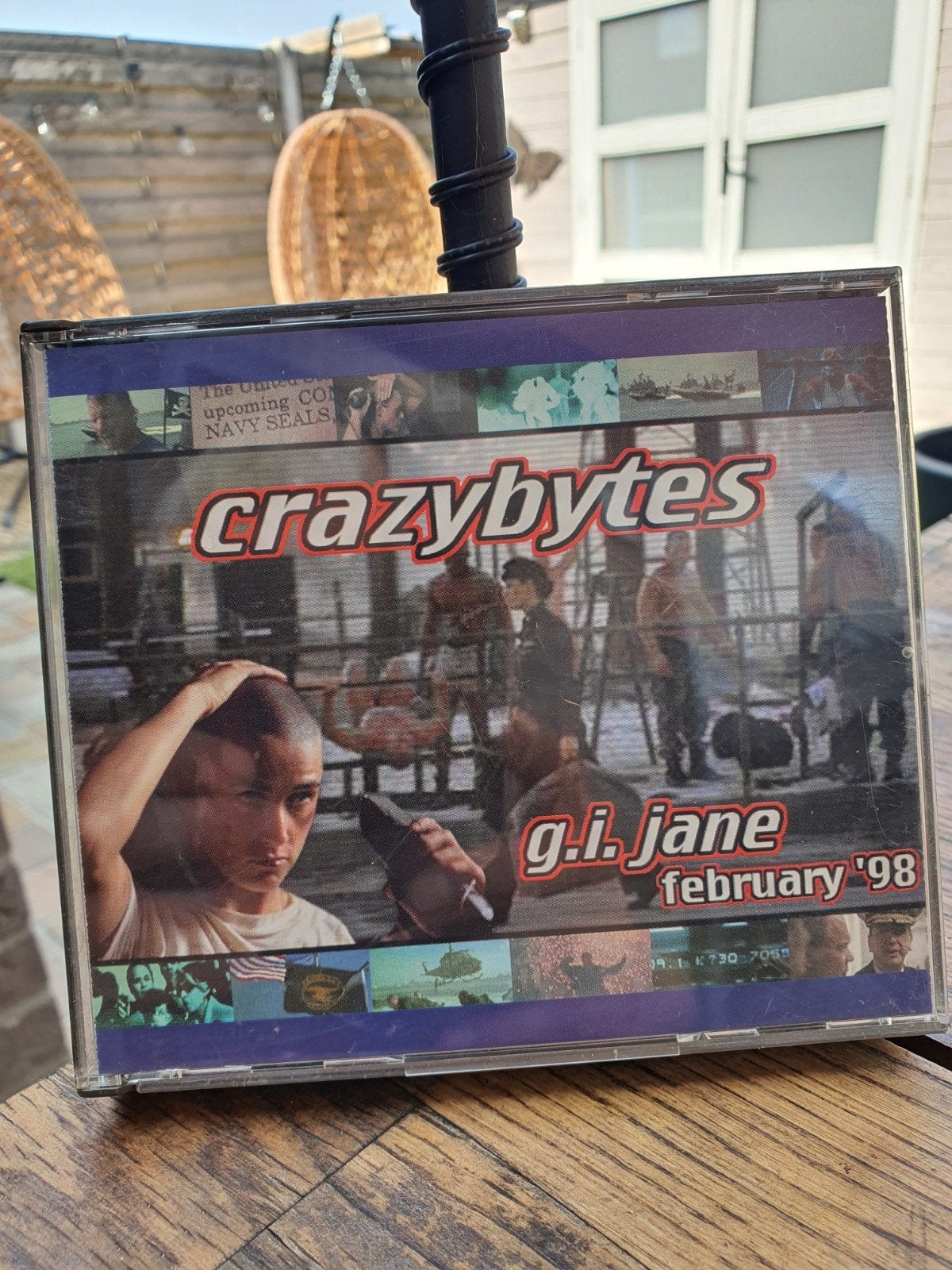 Crazybytes 4cdrom, Computers en Software, Vintage Computers, Ophalen