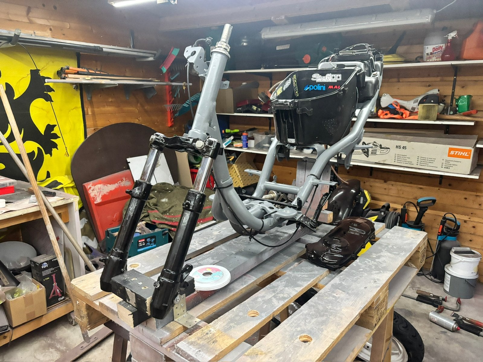 Aerox frame + onderdelen, Fietsen en Brommers, Scooters | Yamaha, Ophalen, Zo goed als nieuw, Aerox