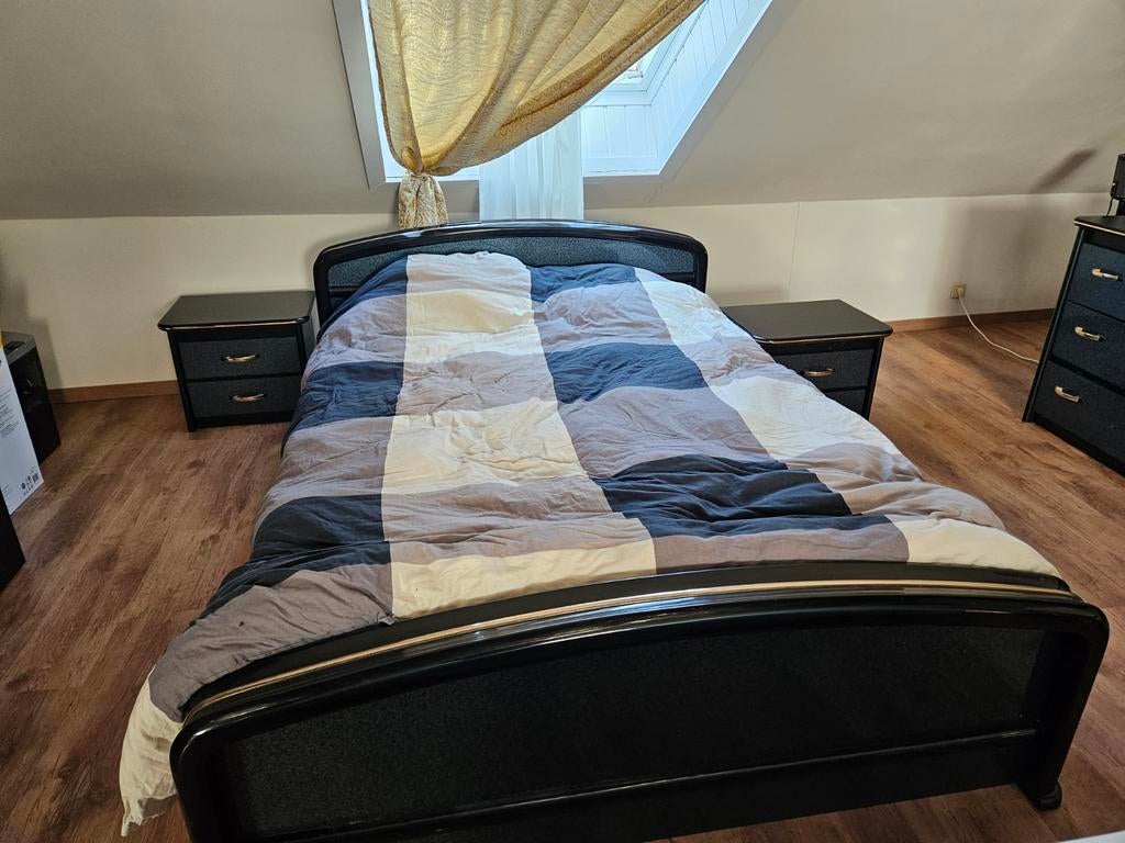 Chambre complète avec lit de 160 cm de large, Enlèvement
