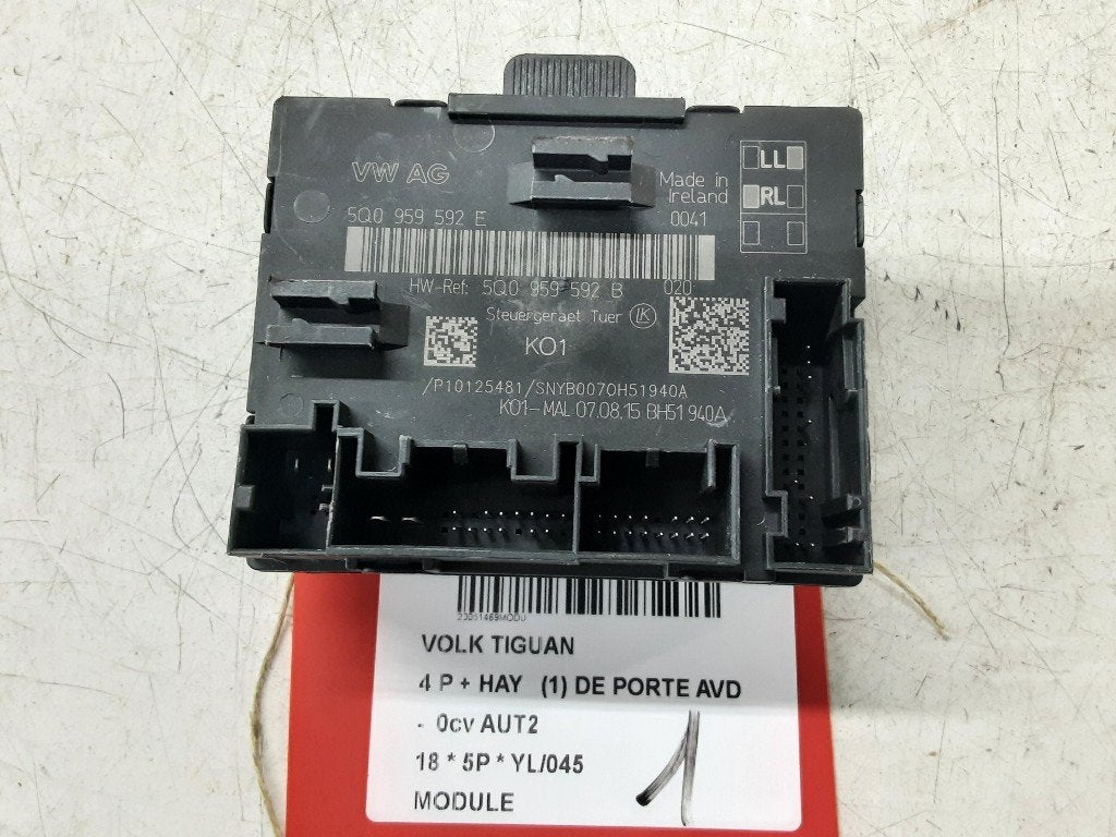 UNITE ELECTRONIQUE Volkswagen Tiguan (AD1) (5Q0959592E), Volkswagen, Mevr. I. Hauben, Utilisé, Rue de l'Espoir 34 34
4030  GRIVEGNÉE, BE