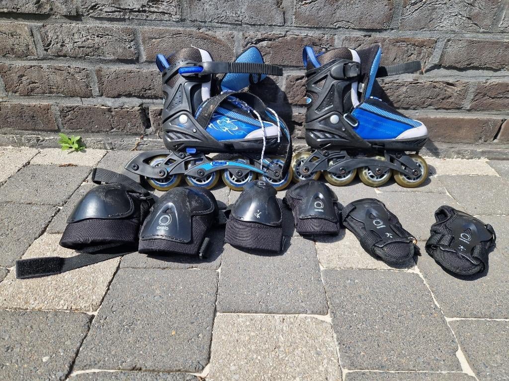 Inline skates + bescherming, Kinderen, Zo goed als nieuw, Inline skates 4 wielen, Ophalen