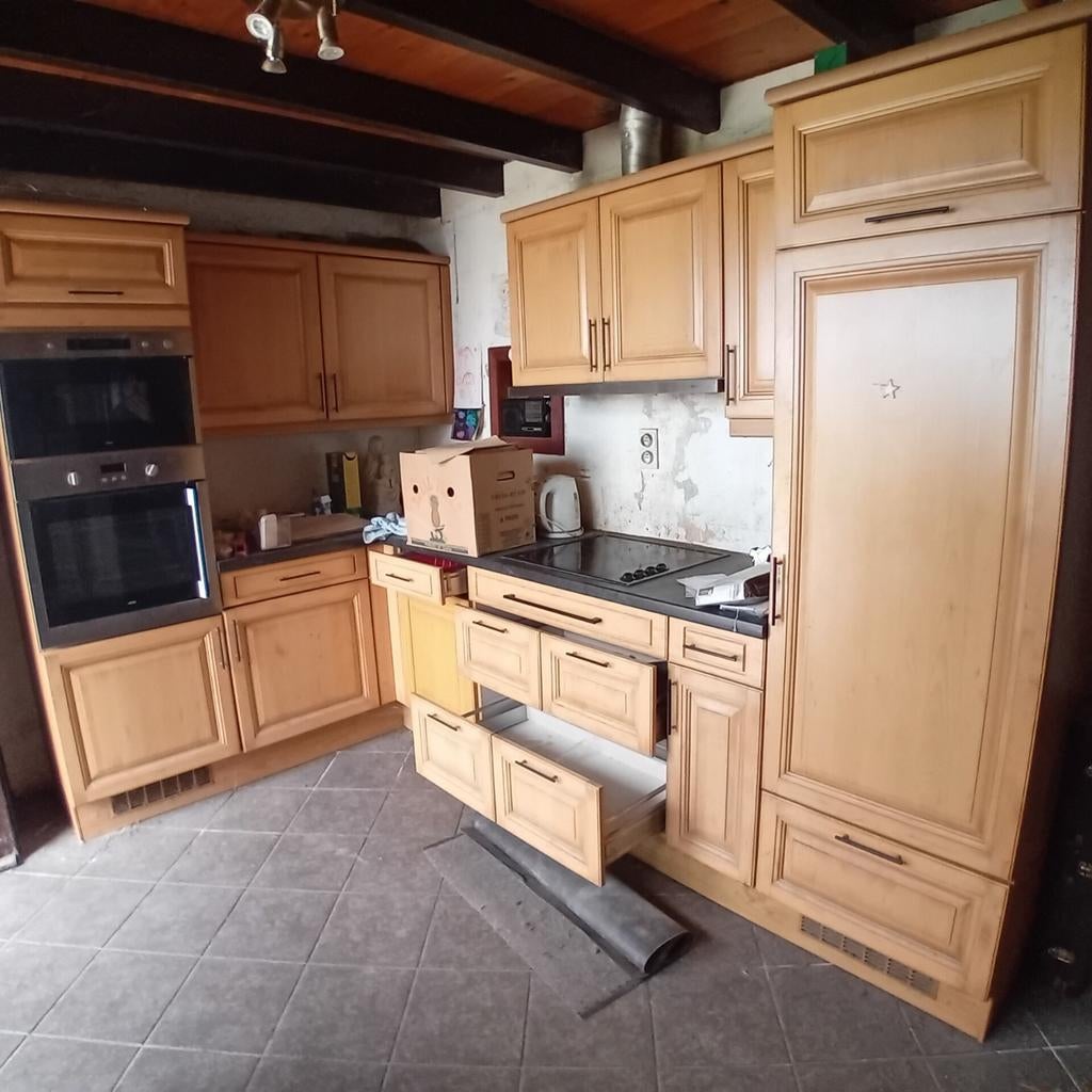 Keuken zelf uit te breken, Enlèvement