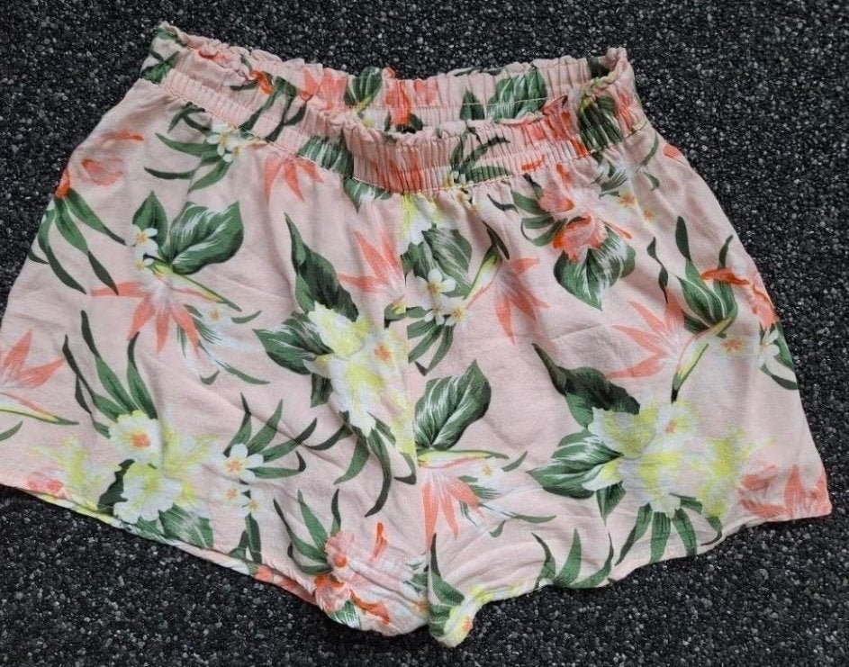 Fleurige short, Ophalen, Zo goed als nieuw, Maat 34 (XS) of kleiner