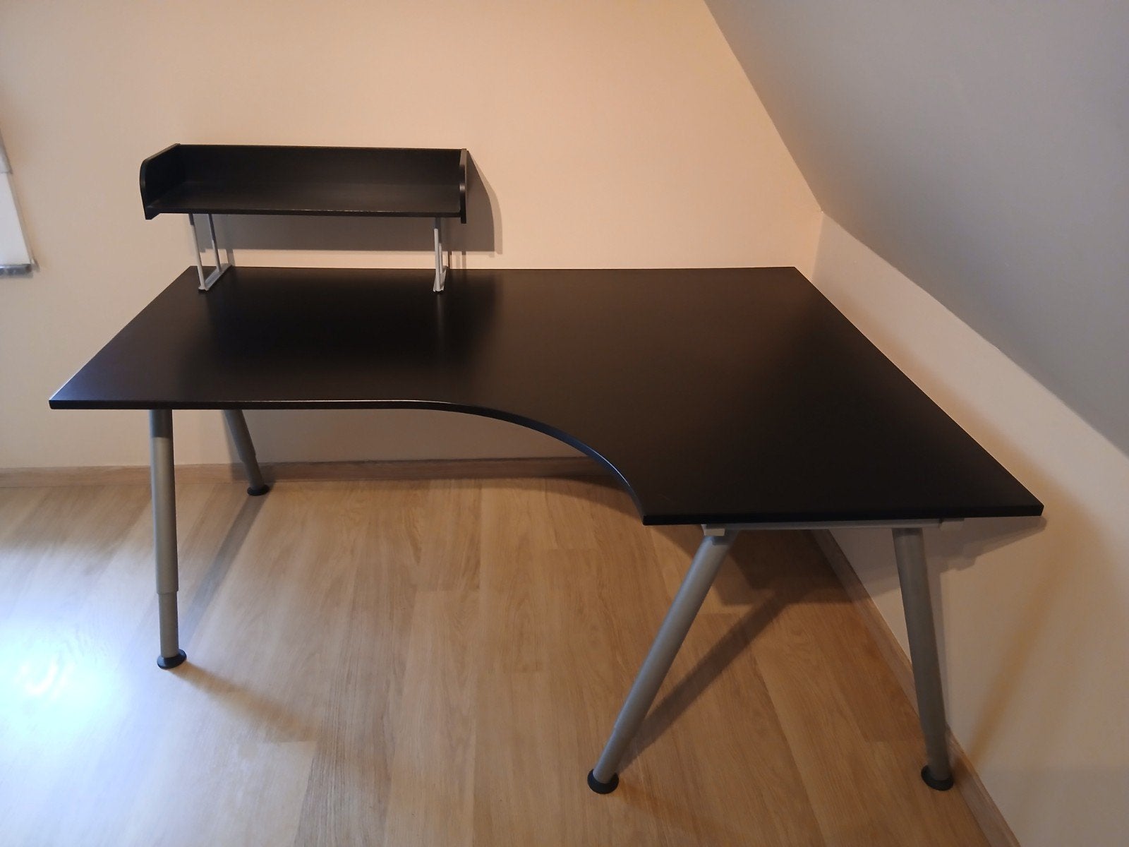 Bureau d'angle, Utilisé, IKEA, Réglable en hauteur, Enlèvement