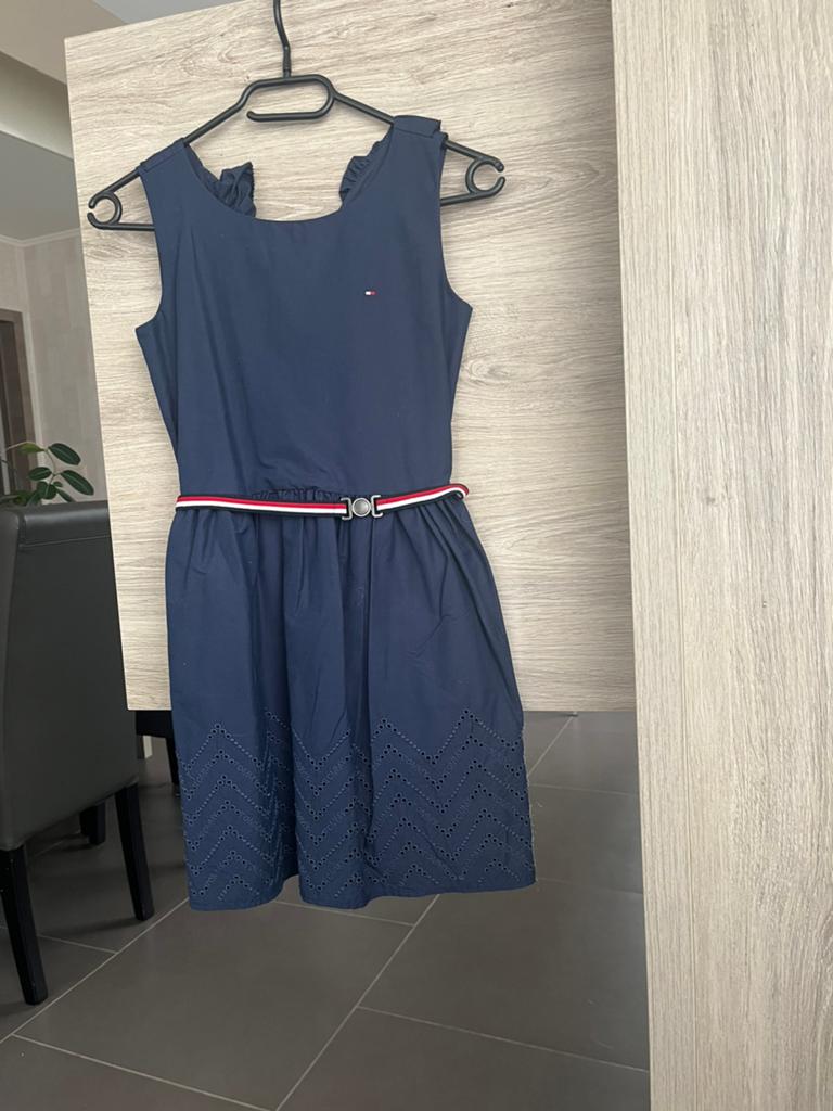 Jurk Tommy Hilfiger, Enfants & Bébés, Vêtements enfant | Taille 140, Enlèvement, Comme neuf, Fille, Robe ou Jupe