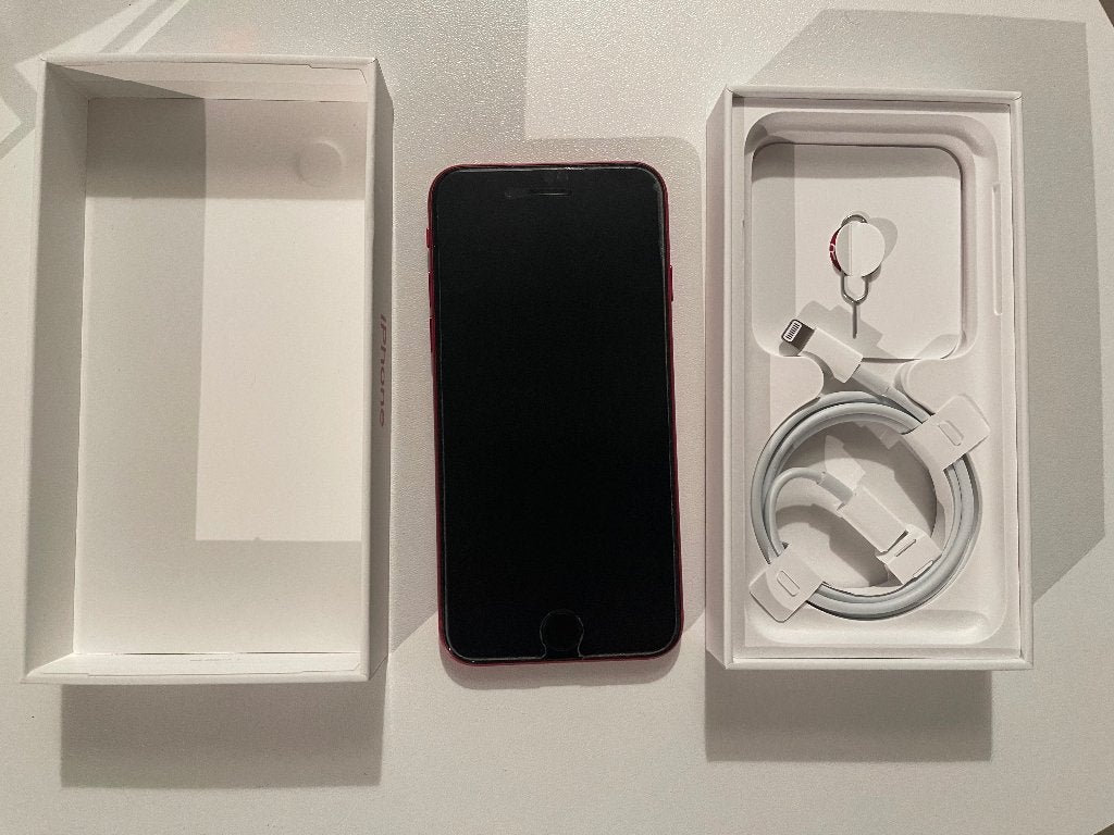 iPhone SE 2022 (3e gén) 64 Go rouge + étui - parfait état, Télécoms, Téléphonie mobile | Apple iPhone, Comme neuf, 64 GB, Sans abonnement