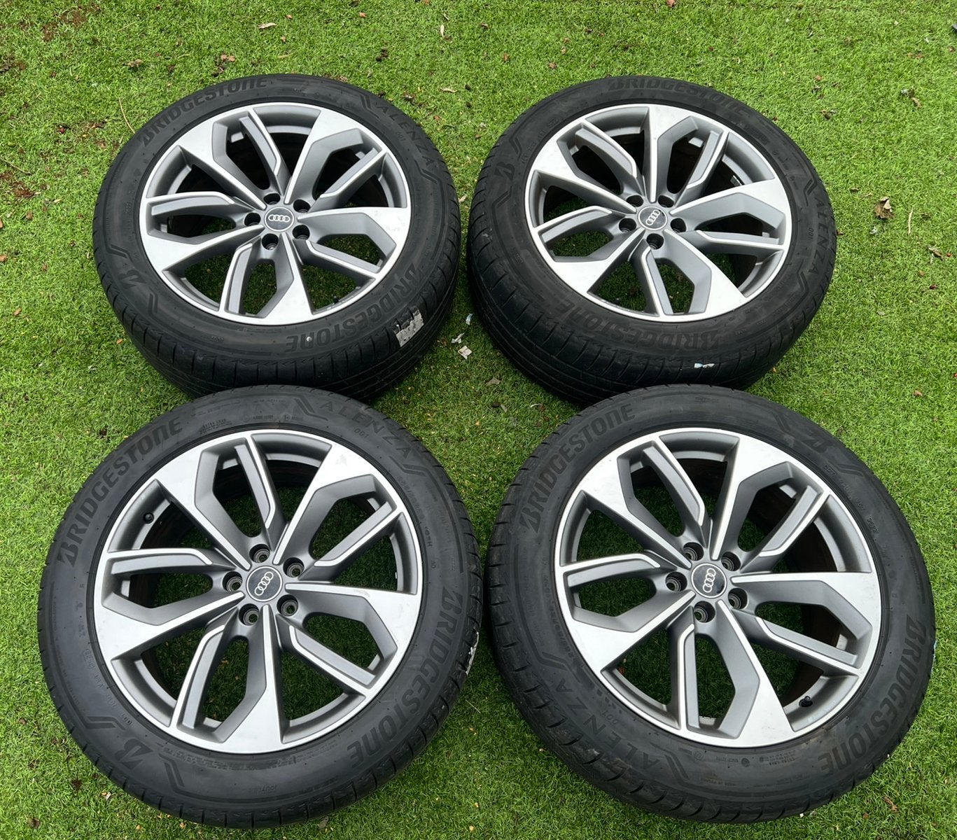 20 inch Originele Audi E tron Q8 Velgen met Banden, 255 mm, Banden en Velgen, Nieuw, Ophalen of Verzenden