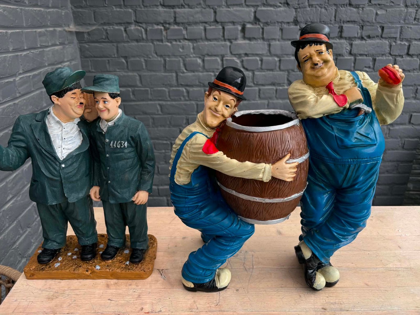 Laurel et hardy av 2 postures, Collections, Enlèvement, Comme neuf