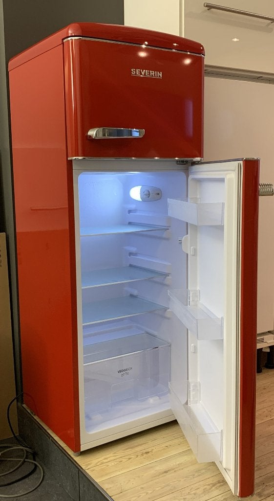 SEVERIN RKG 8930 DESIGN Koel-vriescombinatie, Elektronische apparatuur, Ophalen, 150 tot 200 liter, Zo goed als nieuw, 140 tot 160 cm
