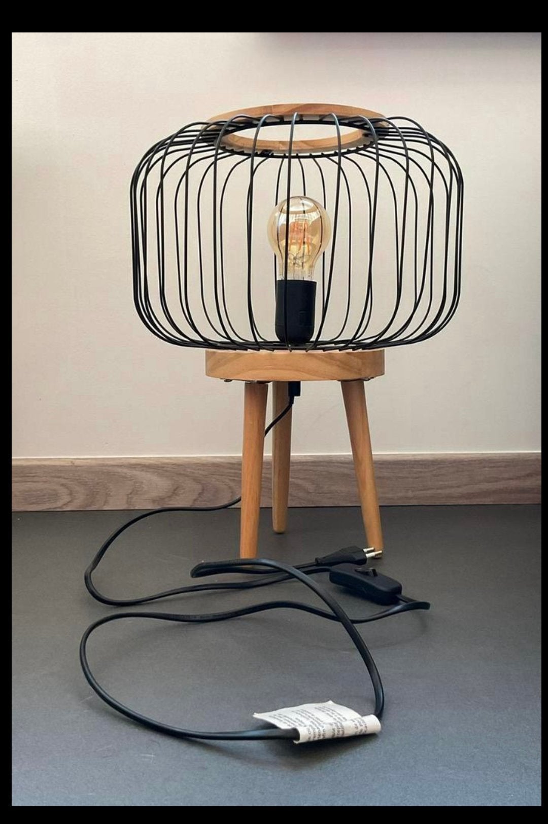 Petite lampe sur pied, Ophalen, Gebruikt