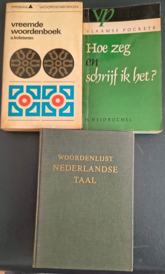 Nederlandse Taal Bundel – 3 naslagwerken, Ophalen of Verzenden, Gelezen, Overige niveaus