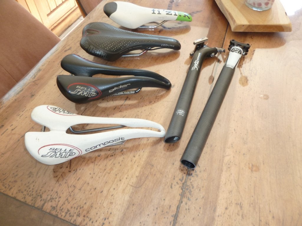 Selles et tiges de selle., Vélos & Vélomoteurs, Autres matériaux, Enlèvement, Racefiets, Selle