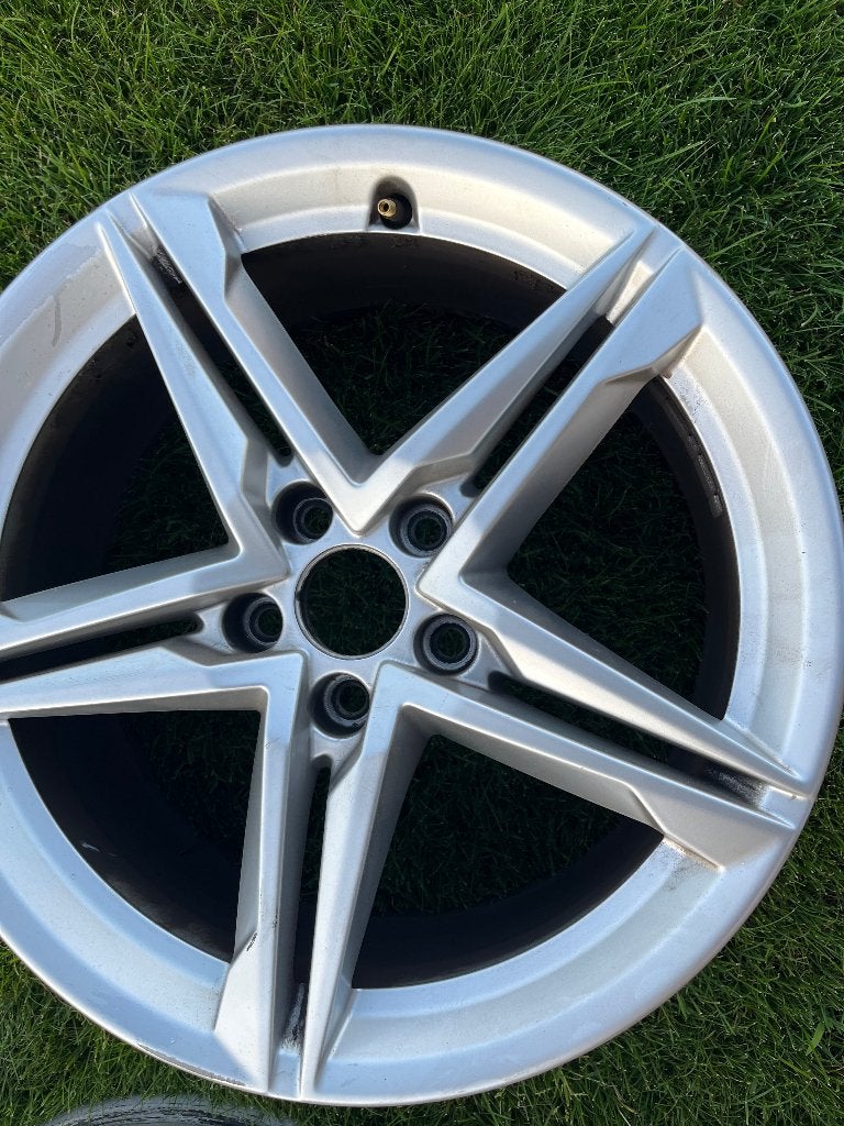 Audi A4 velg 8w0601025EC, Autos : Pièces & Accessoires, Pneus & Jantes, 245 mm, Véhicule de tourisme, 18 pouces, Enlèvement