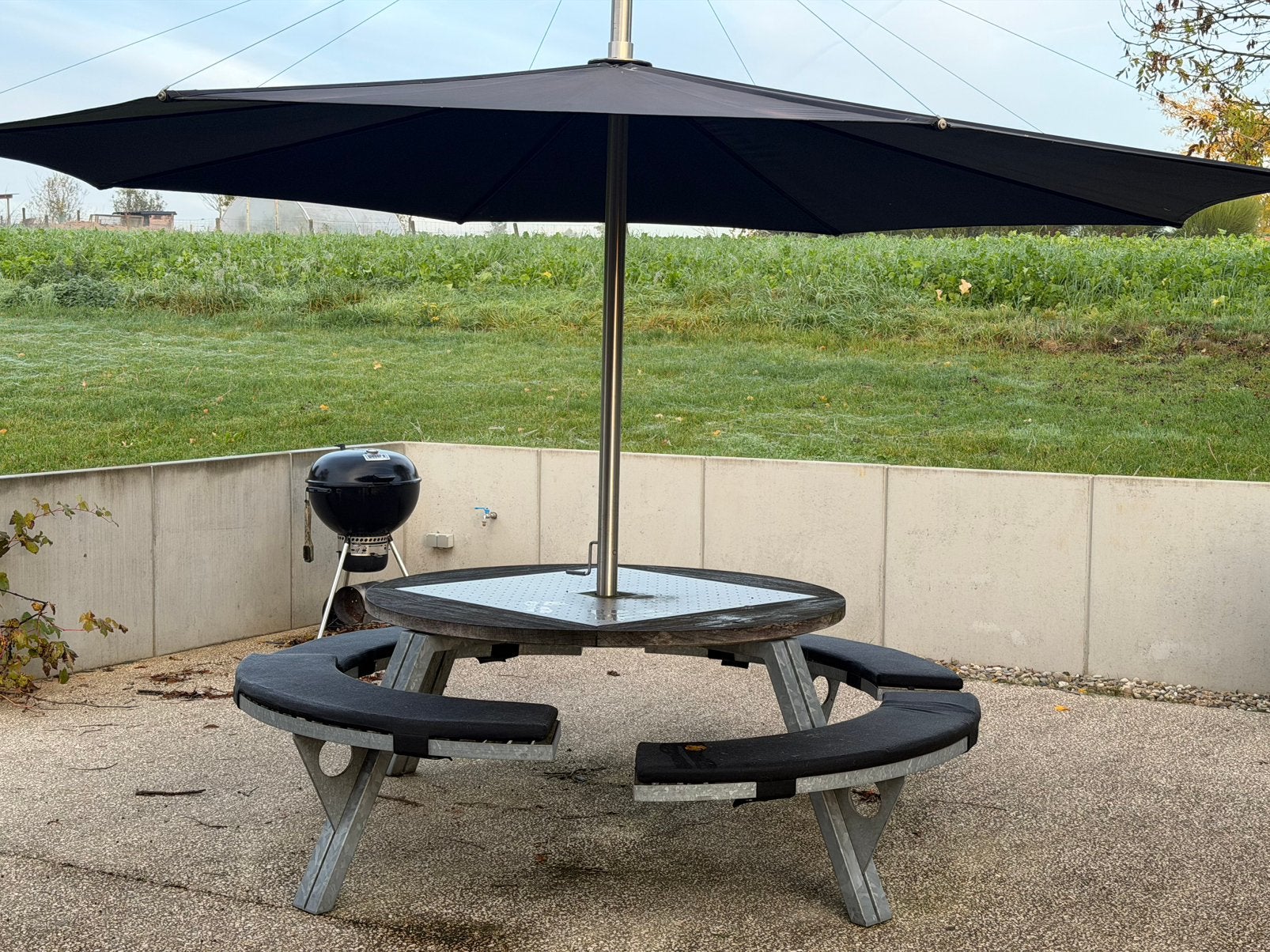 Gargantua van Extremis met Inumbra parasol en kussens, Tuin en Terras, Ophalen, Gebruikt