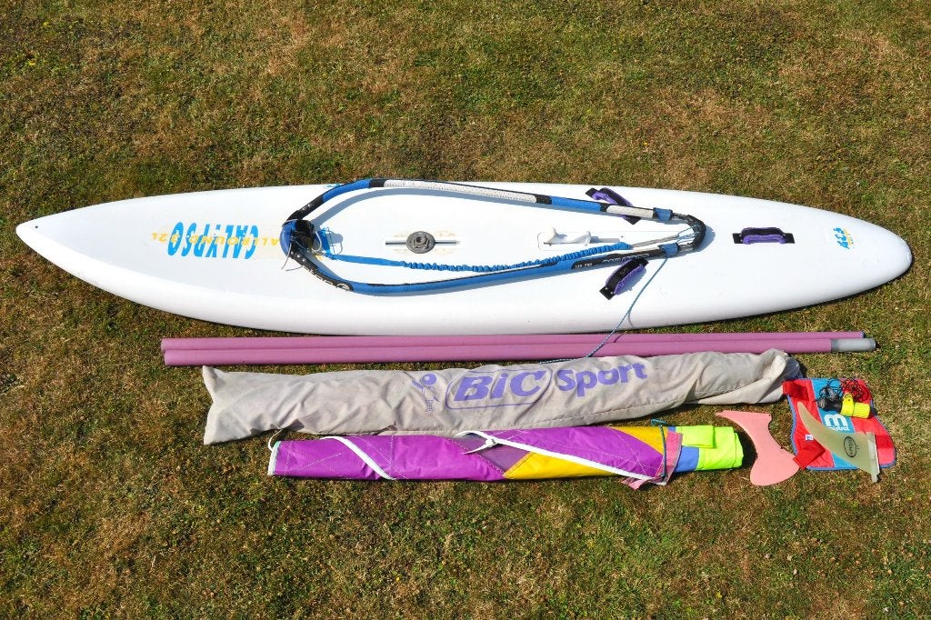 Bic Calypso vaarklare beginners set, Watersport en Boten, Windsurfen, Gebruikt, Complete set, Bic, 300 cm of meer, Met vin(nen)