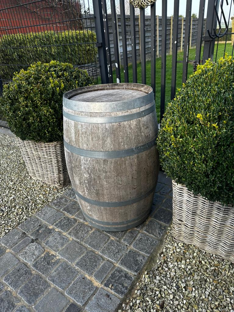 Grote eiken wijnton, Ophalen