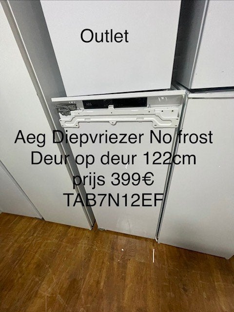 Aeg inbouw freezers deur op deur 122cm, Elektronische apparatuur, Ophalen, 150 tot 200 liter, 120 tot 140 cm, Nieuw