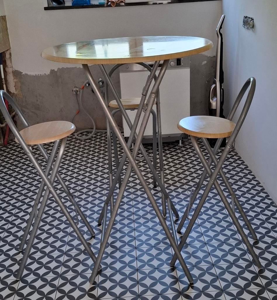 Table haute mange debout et 3 tabourets