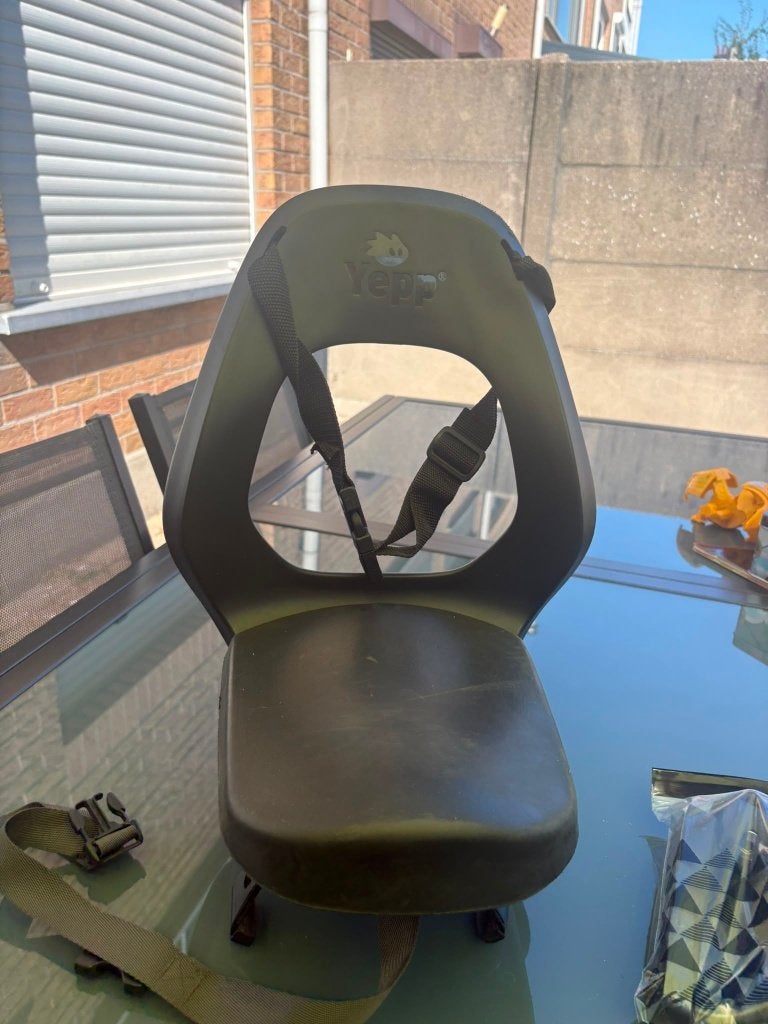 Thule Yepp Junior fietsstoeltje achter met voetsteunen, Yepp (Thule), Repose-pieds, 15 à 36 kg, Enlèvement