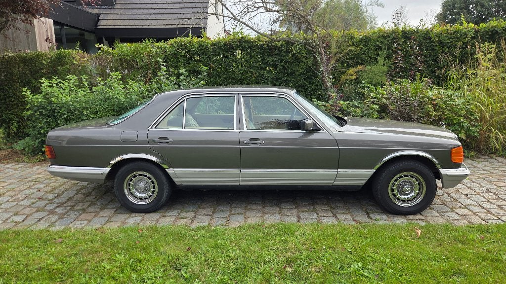 Mercedes 380 SE 1982 Oldtimer, foto 12