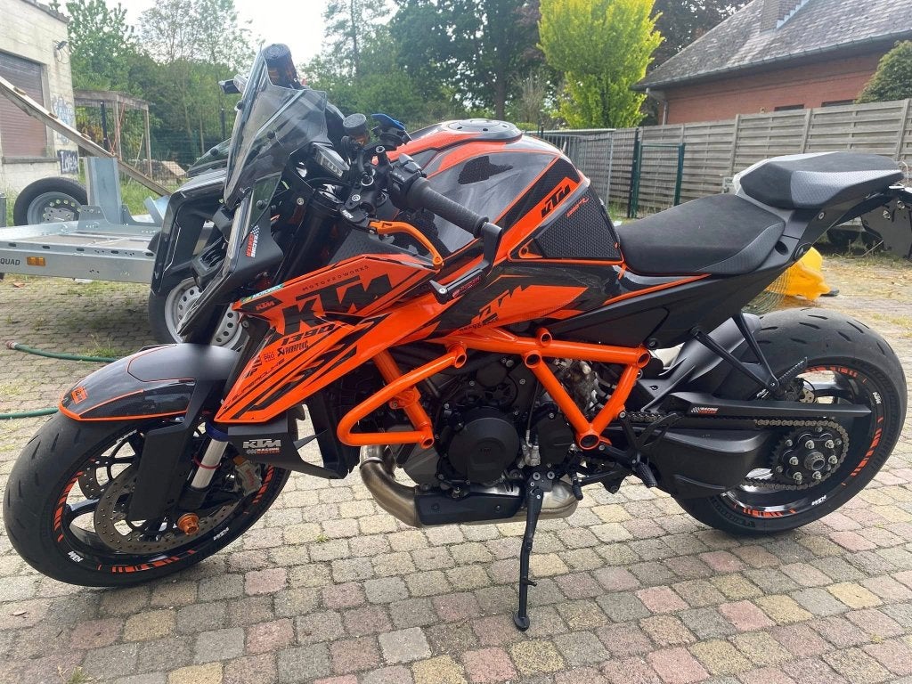 KTM Superduke 1390 R EVO, Motoren, 2 cilinders, Motorrijbewijs A, Traction Control, Gebruikt