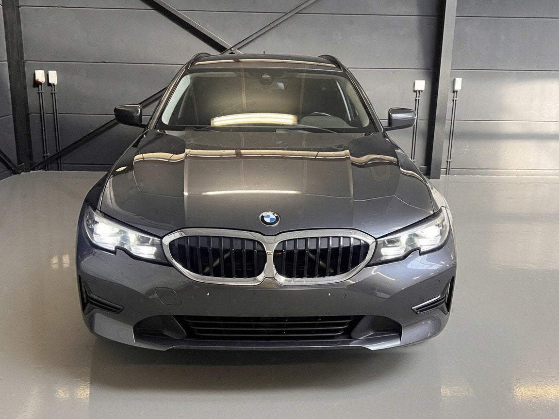 Bmw 3-reeks 2.0i Automaat, 156pk, bj2022, 104.000km, Automaat, Leder, Bedrijf, 5 deurs